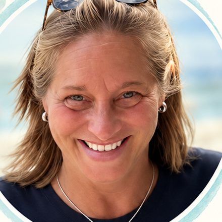 Lindsay Gagnon smiling on a beach
